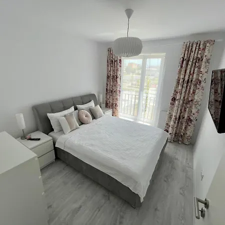 Bright Studio Near Coresi Mall